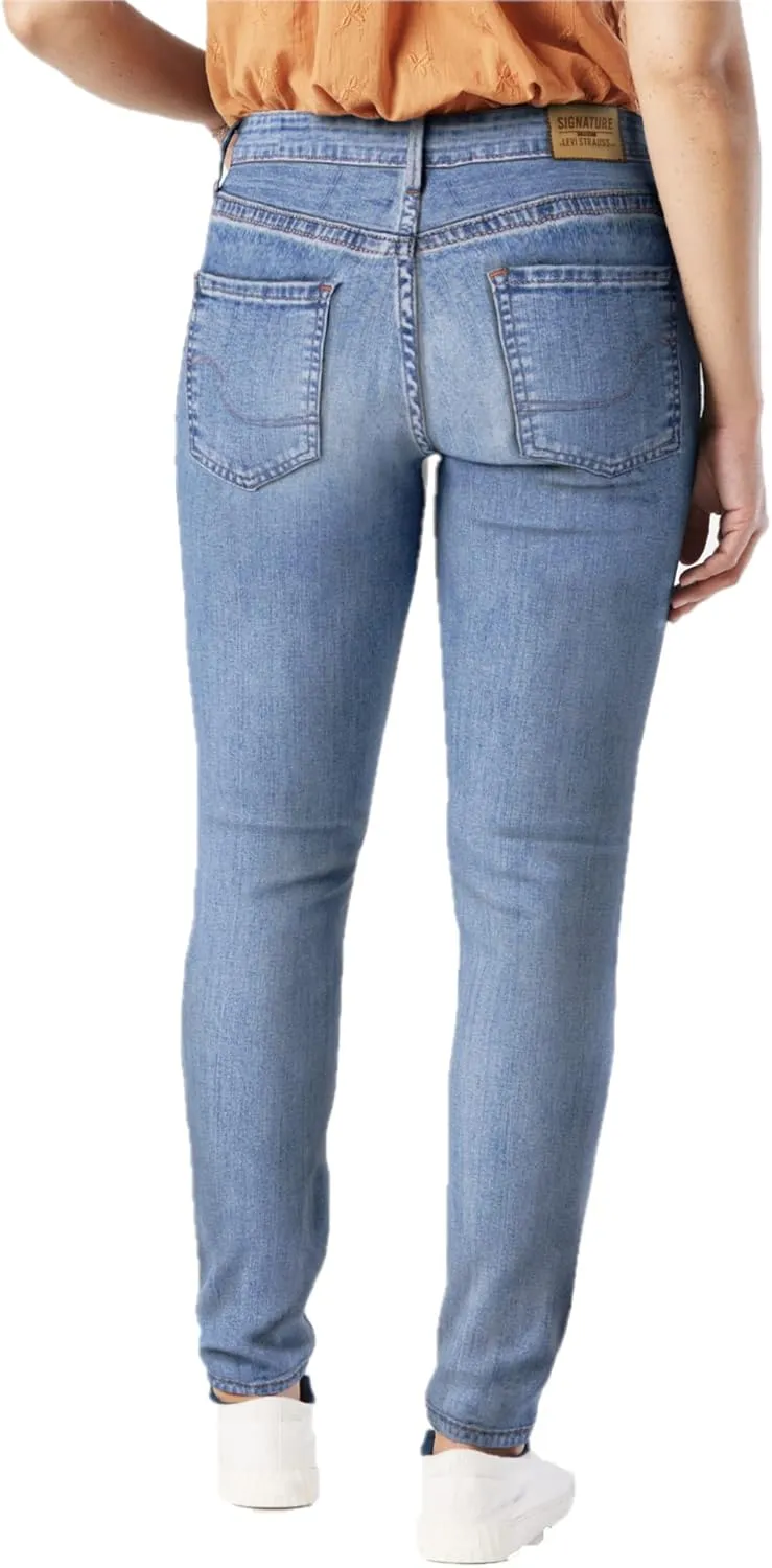 Levi Strauss Signature Gold Women's Totally Shaping Pull-on Skinny Jeans (Available in Plus Size)