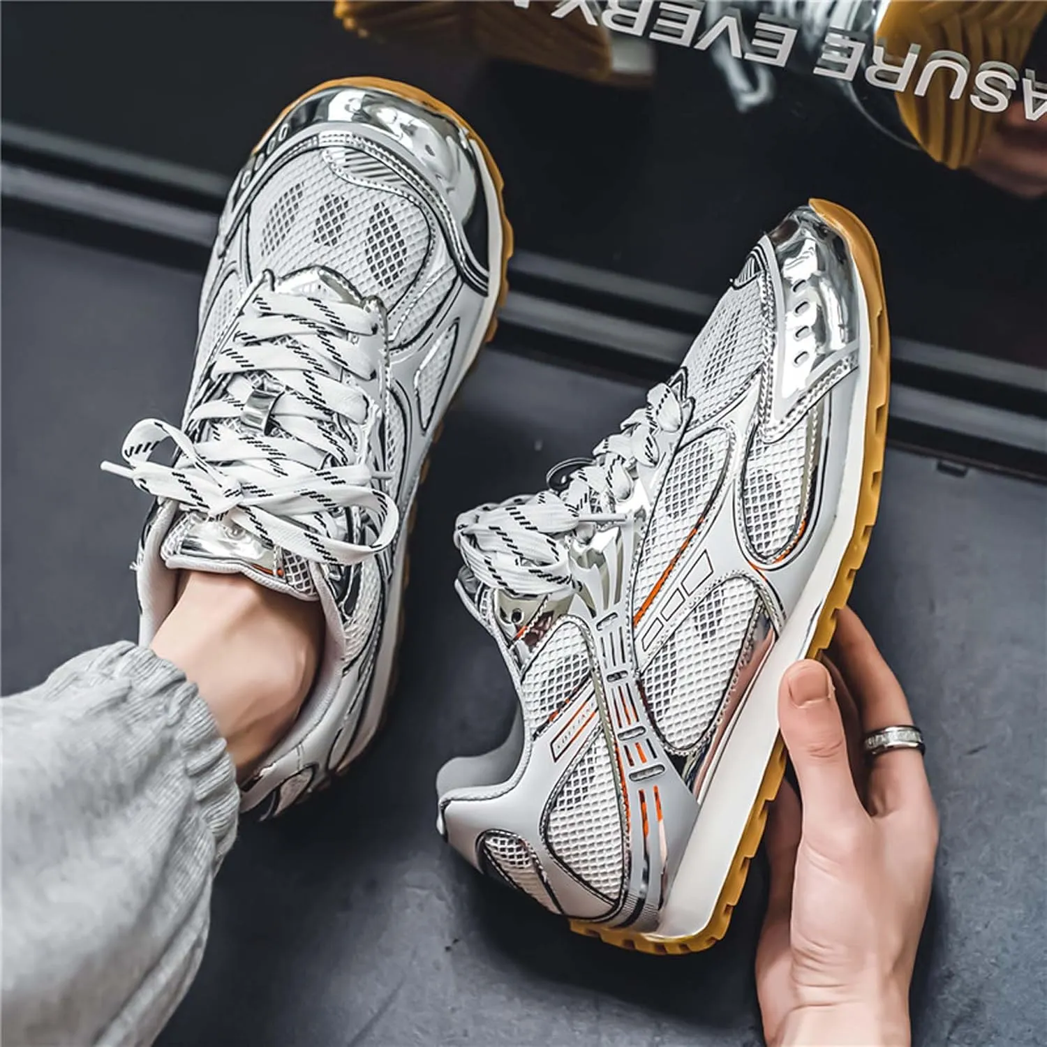 Men's Breathable Running Shoes Anti Slip Fitness Casual Sports Basketball Tennis Fashionable Cross Training Shoes Silver