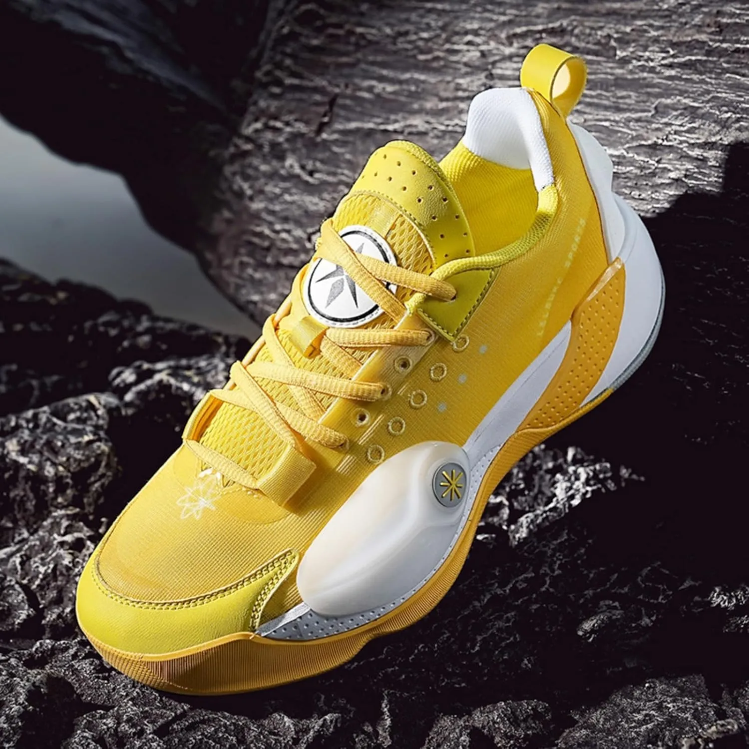 Men's Lightweight Mesh Platform Basketball Shoes Fashion High Top Non Slip Sport Sneakers for Walking Running Tennis Daily Driving
