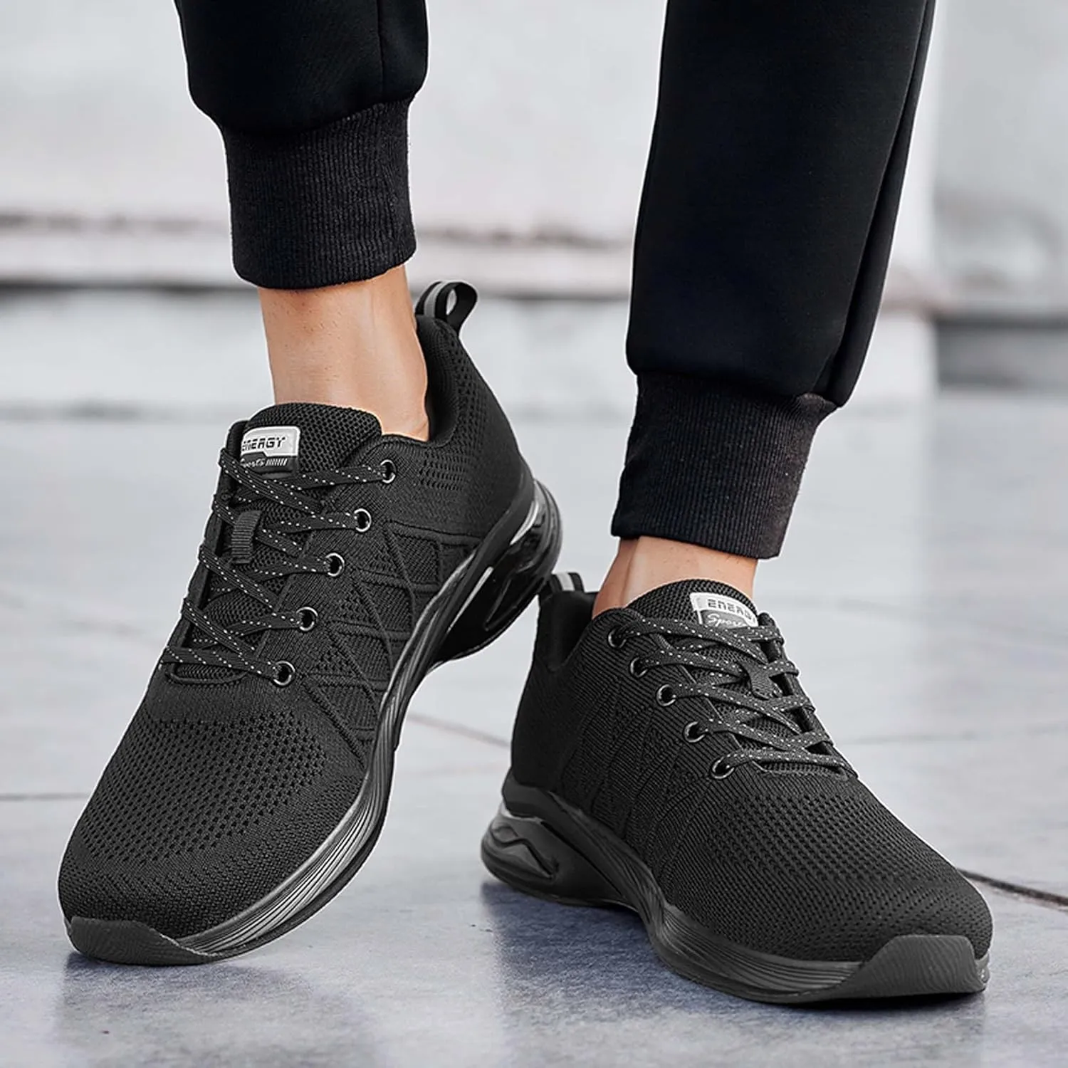 Men's Sports Running Shoes Fashion Sneakers Non-Slip Breathable Road Jogging Shoes Indoor Outdoor Fitness Running Trainers Outdoor Mesh Sports Tennis Shoes