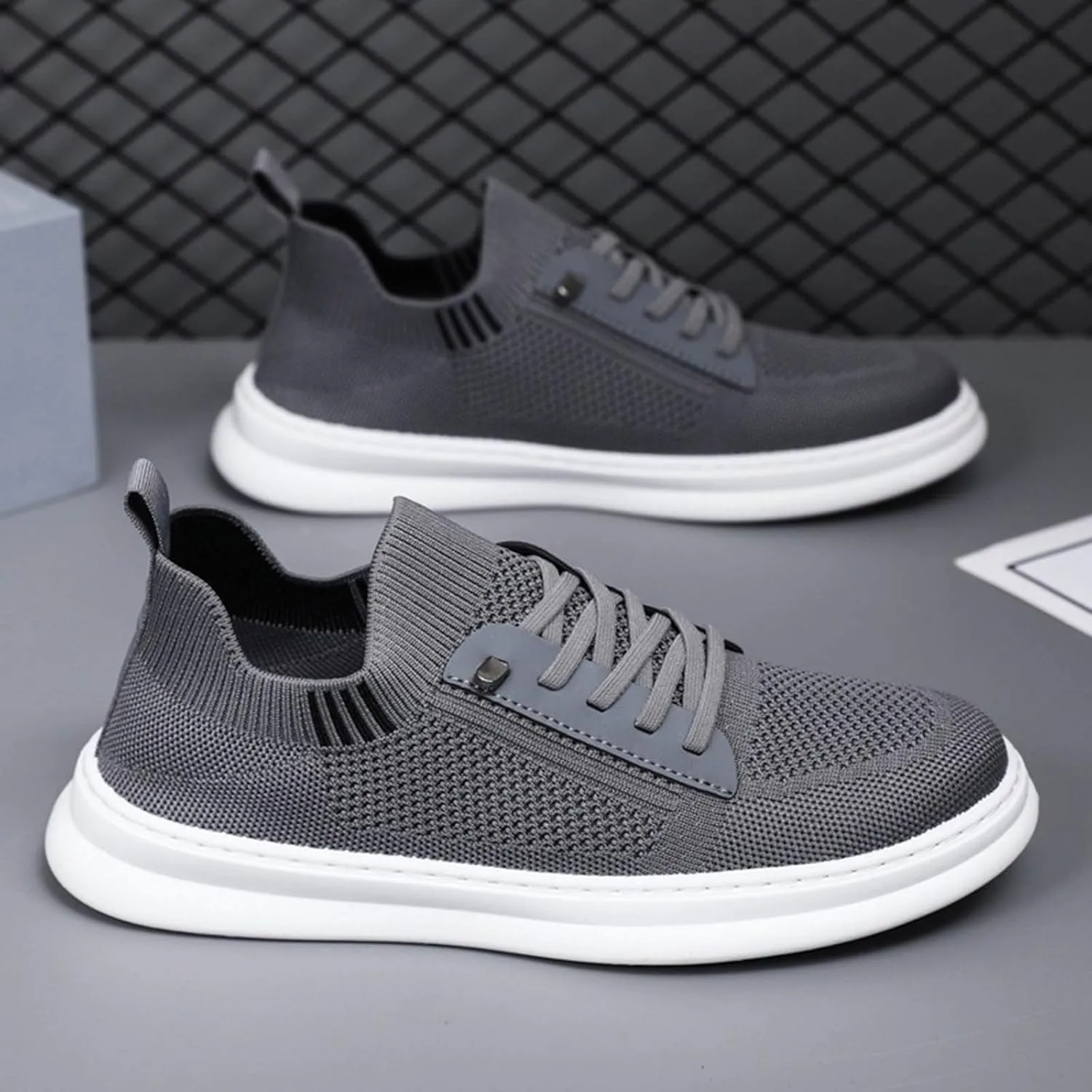 Stretch Men's Shoes Loafers & Slip-Ons Fashion Summer Autumn Men Sneakers Fly Woven Mesh Breathable Slip On