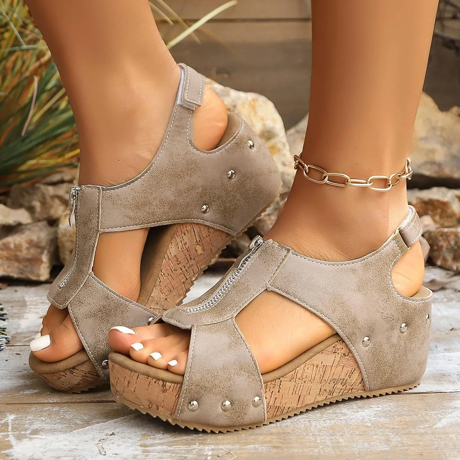 Summer Sandals for Women Summer Boho Beach Sandal Platform Wedge Sandals Lightweight 2025 Wide Width Comfortable Shoes with Ankle Strap Arch Support for Woman Summer Shoes Slip on Slides Sandal