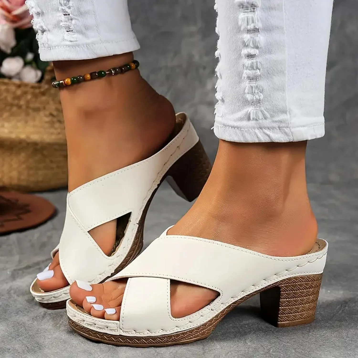 Women's Chunky Low Heel Sandals Thick Heel Strap Women's Outdoor Shoes Fashionable And Casual Fish Mouth Open Beach